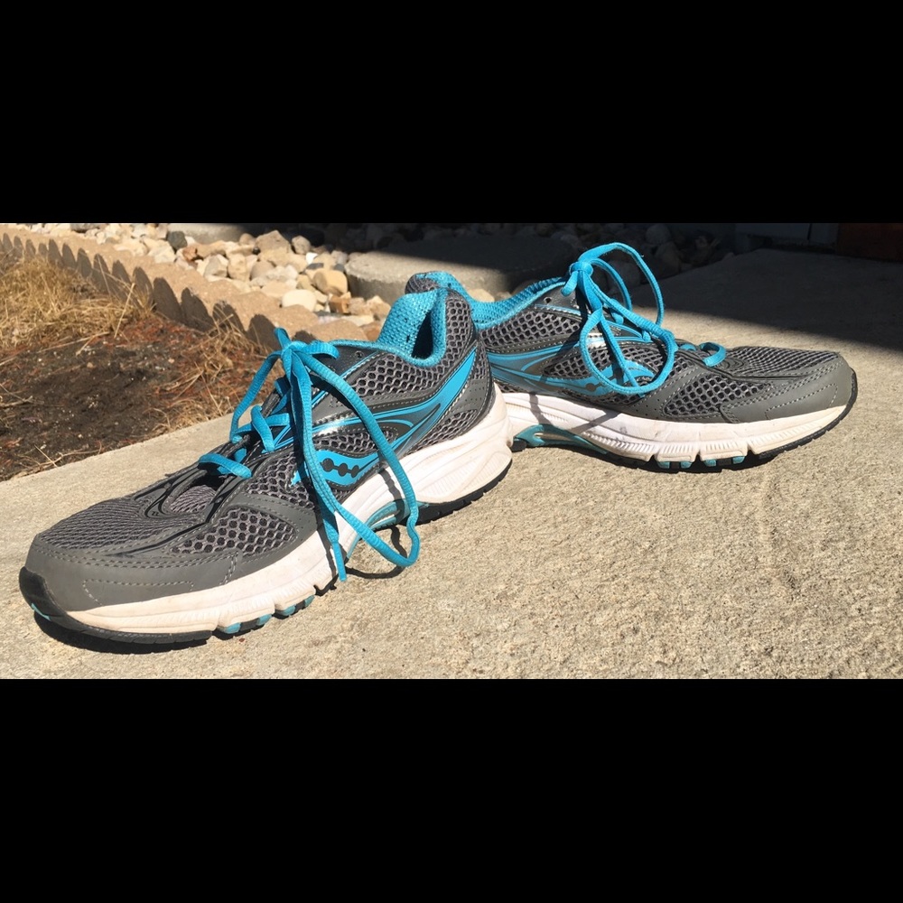 Saucony gym shoes size 9 USA.